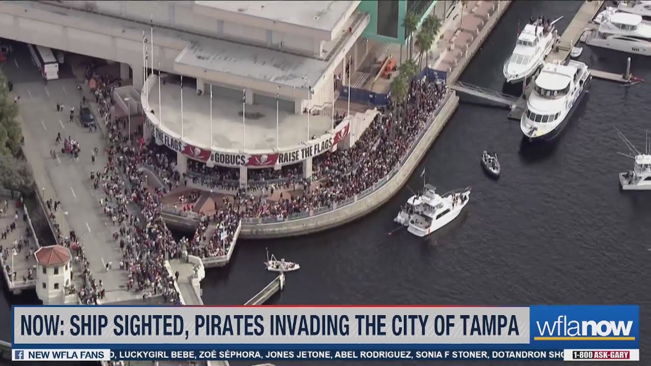 Crowd packs Tampa Convention Center for Gasparilla