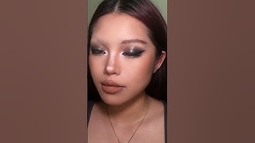 How to achieve perfect brows with just a few simple strokes using our Brow-fection Brush & Dip.💖