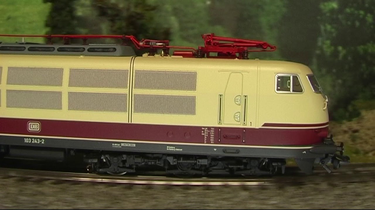 Modellbahn-Neuheiten (654) Märklin 39170 BR 103.1 - YouTube