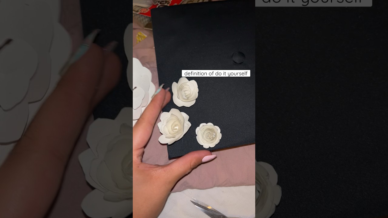decorating my grad cap 👩🏽‍🎓🥺 