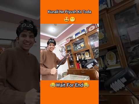 Kunali Ne Piyush Ko Toda 🤩😁 ||Sourav Joshi Vlogs|| #shorts #youtubeshorts