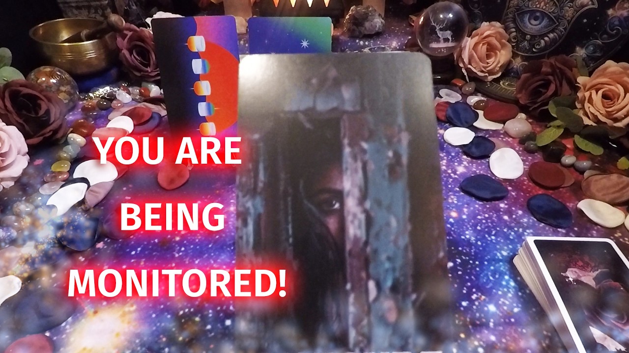 С этим человеком что-то не так.