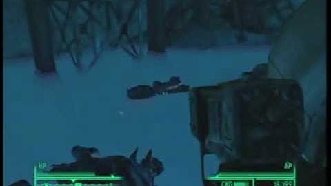 How a Robot Swims in Fallout 3 (IIxMadManxIIMedia Reupload)