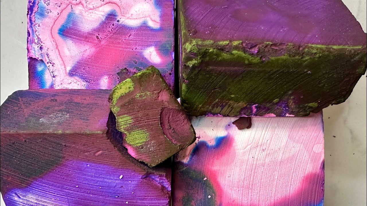 Dyed Gym Chalk Crush ASMR