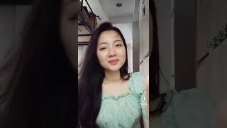 Kompilasi Tiktok Goyang Bahu yang Viral | Bulan Sutena dan lainnya