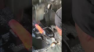 Forging a knife by Kisuke Manaka