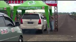 Innova diesel drag race lanud, 1 st class mpv dies
