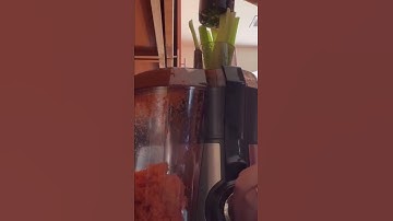 Carrots & Celery Cleansing Juice 💯 Natural #carrot #celery #juice