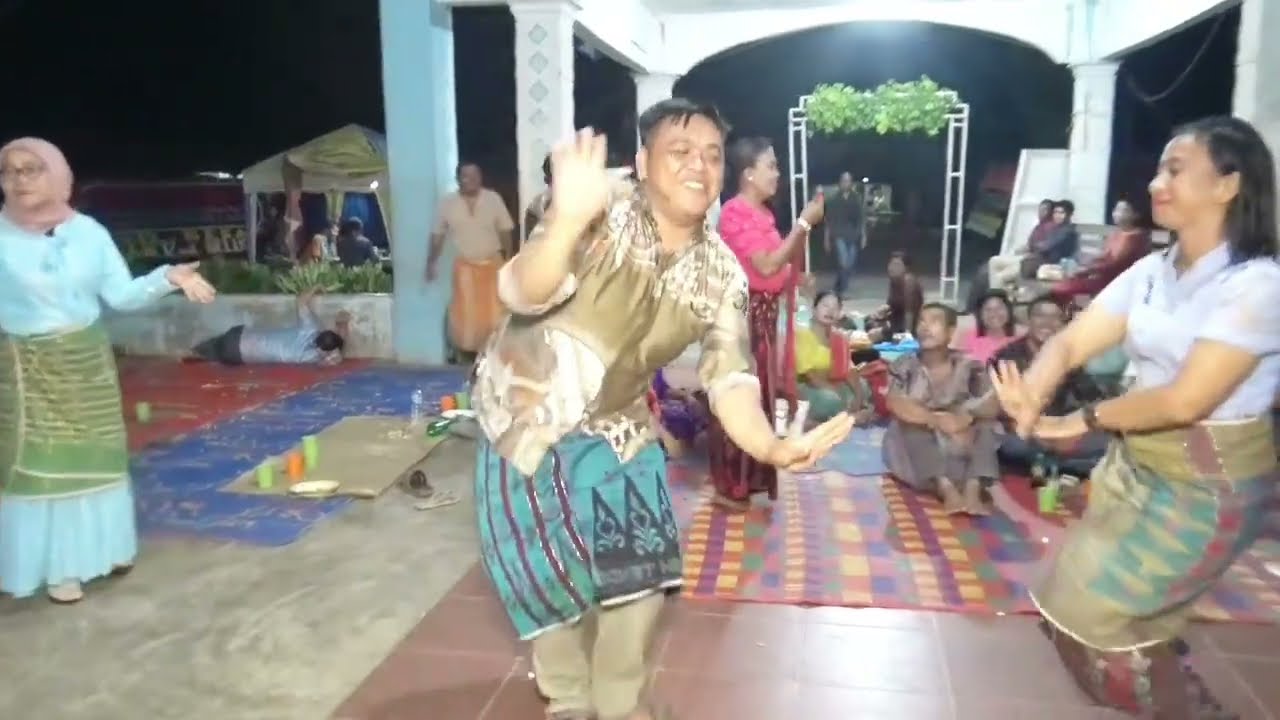 PANGGONG SINGALO ULU EMAS PESTA IBNU & ERIKA | PARI MUSIC