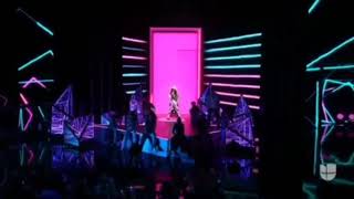 Thalia ft Mau y Ricky - Ya tu me conoces @ Live Premios Lo Nuestro 2020