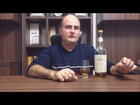 Bebendo Whisky