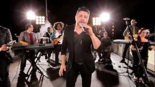 Watch Luis Enrique Locos Los Dos video