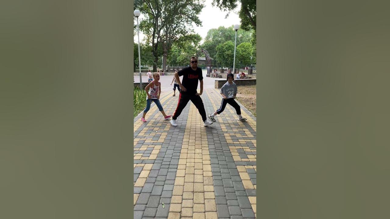 Движения танца шафл