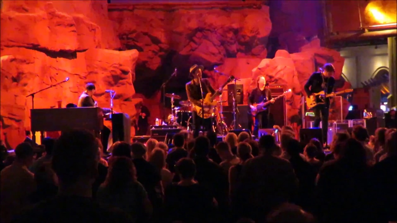 The Wallflowers Love Is A Country 6/8/18 Mohegan Sun Wolf Den