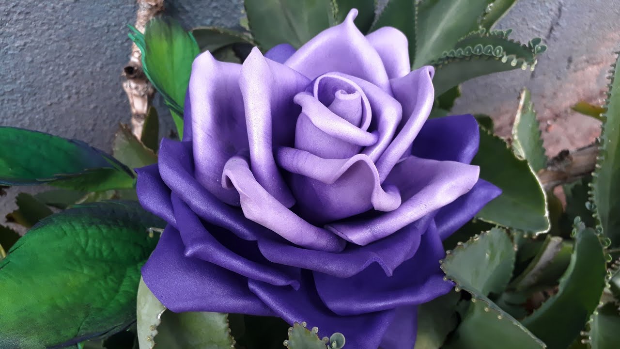 Linda rosa em e.v.a para iniciantes, sem frisadores!!