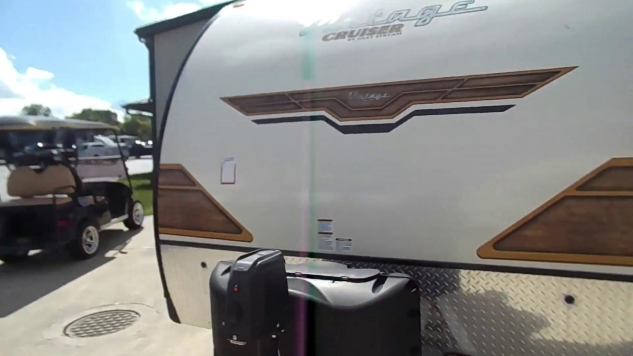 campers for sale uk 2018 Gulf Stream Vintage Cruiser 19BFD