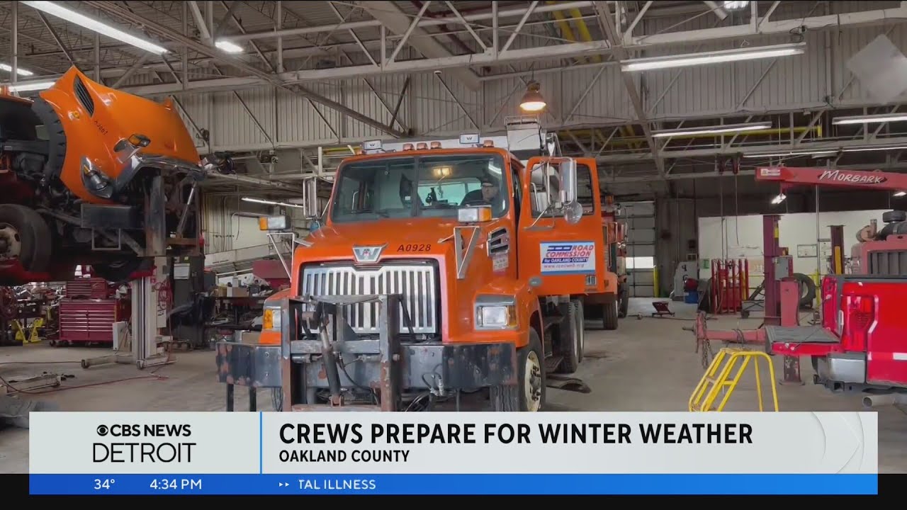 Metro Detroit road crews prepare for wintry mix - YouTube