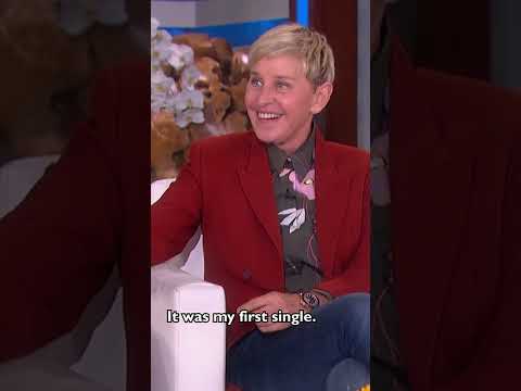 #ChrissyTeigen & #JohnLegend surprise Ellen to say goodbye #ellen #shorts