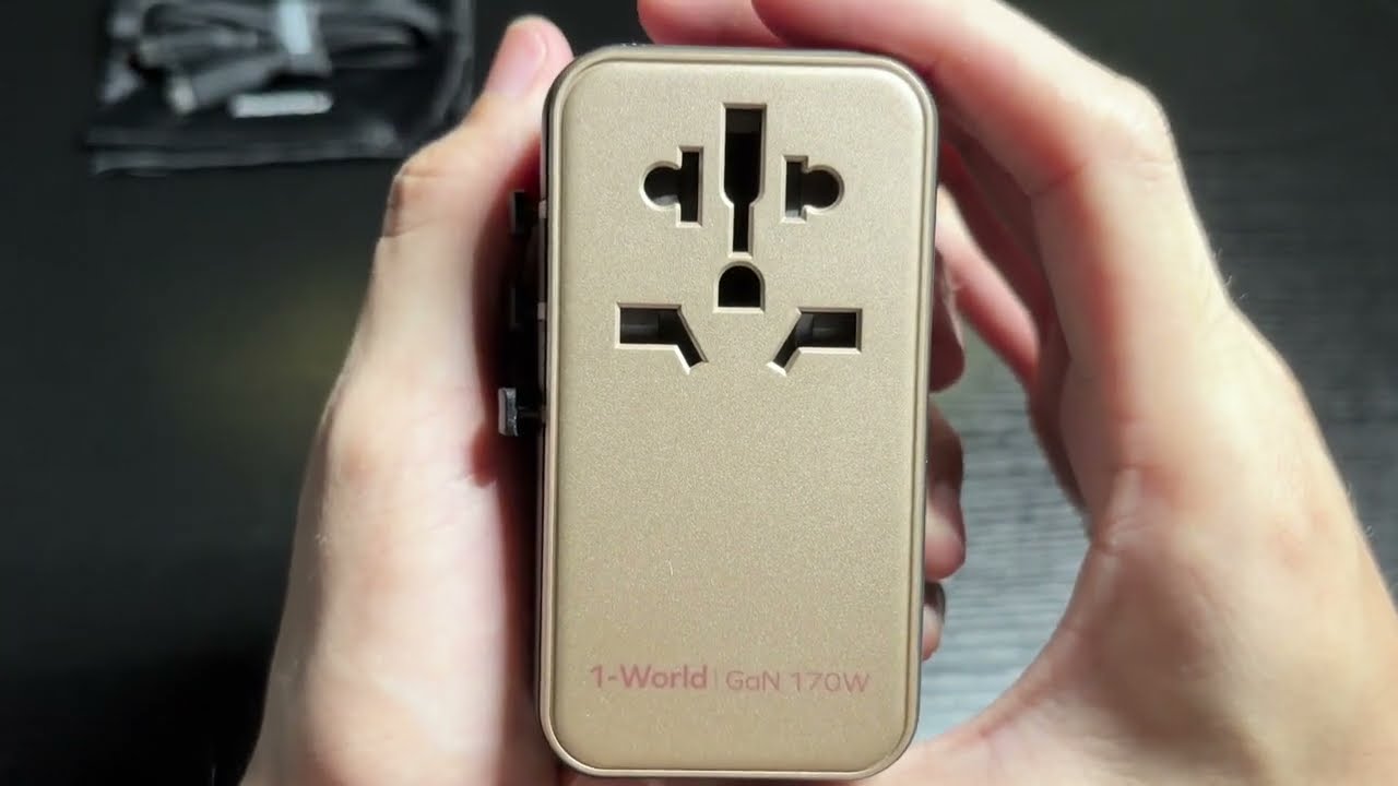 Unboxing Momax Travel Adapter 170W GaN 4-Port + AC Travel Adapter