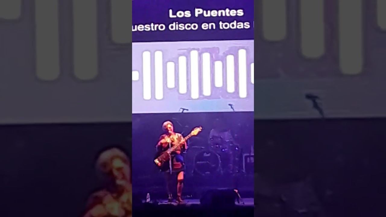 VER9408, Vino Blues, Lago del Parque San Martin, Mendoza Argentina 2026