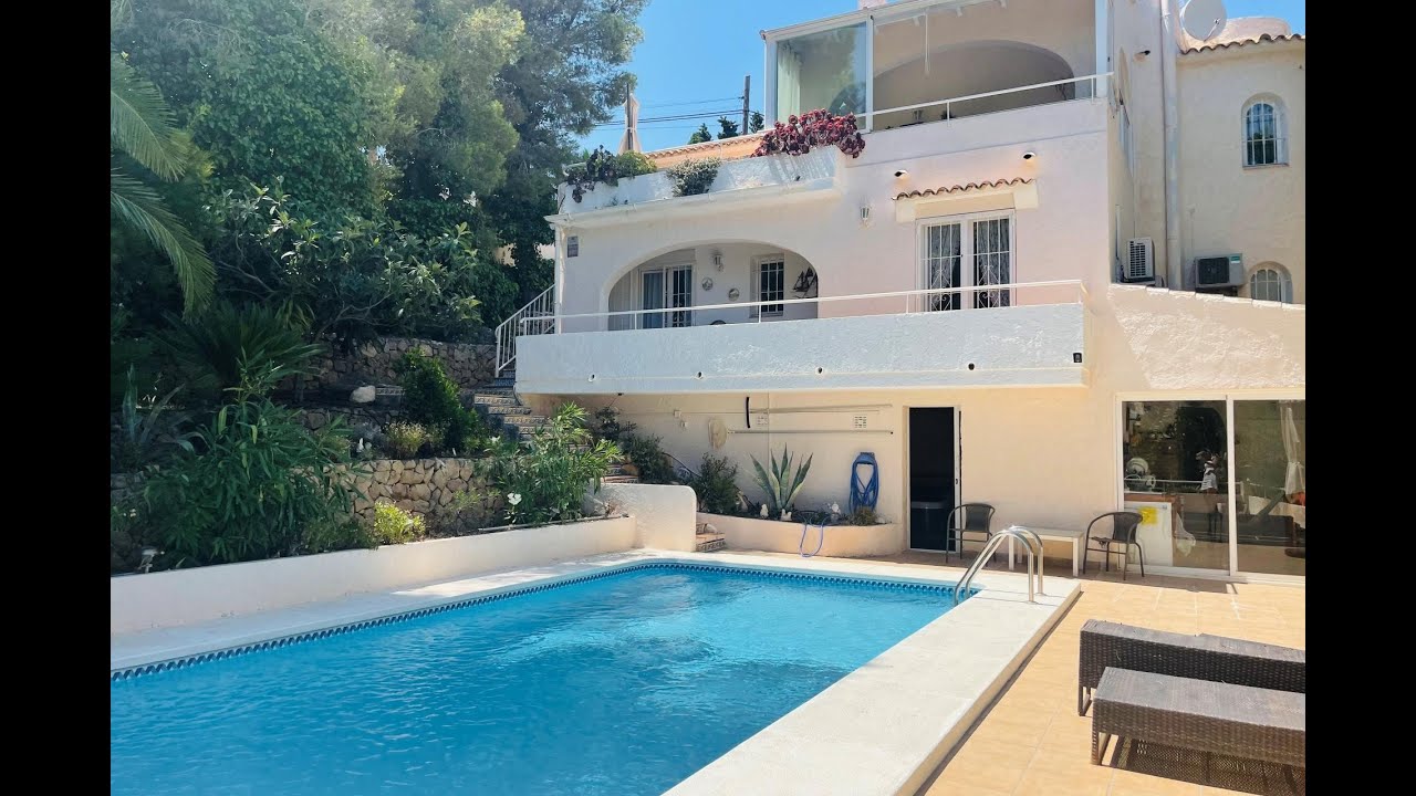 €650 000 COMODIOUS SEAVIEW VILLA FOR SALE IN ALTEA LA VELLA, COSTA