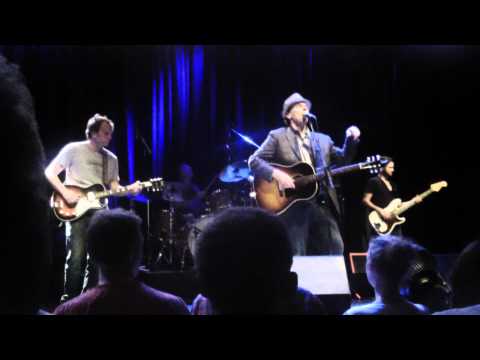 John Hiatt - Memphis In The Meantime, Amager Bio, Copenhagen 2nd July 2012 (stereo sound)