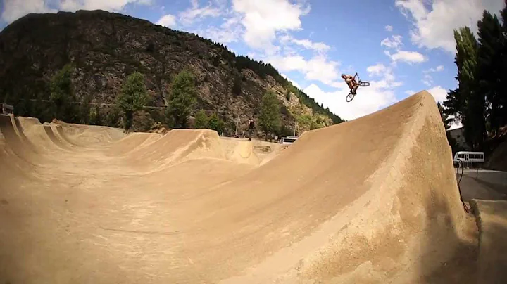 United BMX: Aesthetics with Luke Peeters & Ryan Ll...