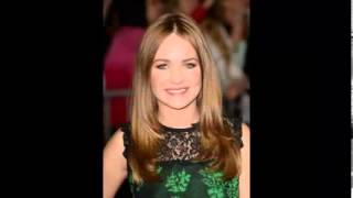 Britt Robertson Pretty Pictures