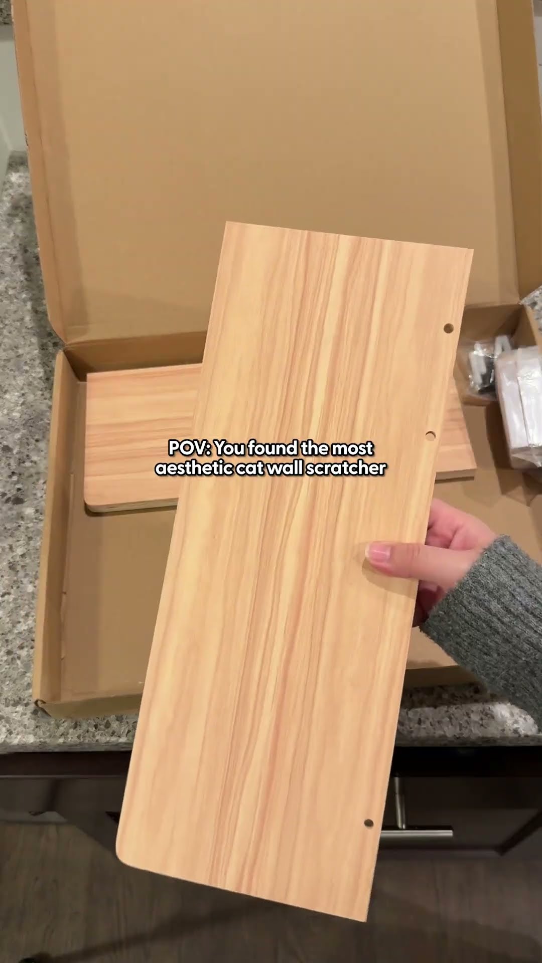 Cat Corner Scratcher | The Pack