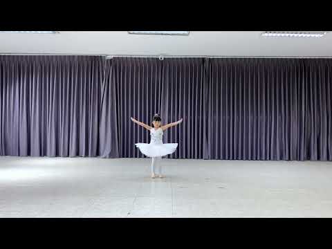 Papitchaya Prapakan | SOLO BELLET - Lavender's Blue