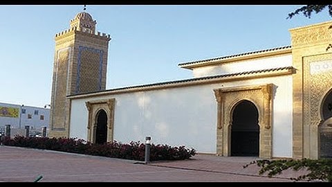صلاة التراويح بمسجد محمد السادس 7رمضان1436 القارئ ابرهيم العابدي