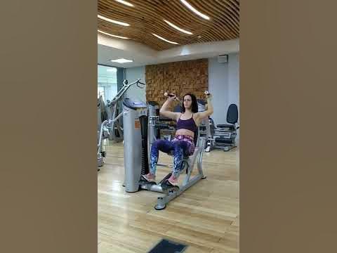 жим сидя (плечи) - YouTube