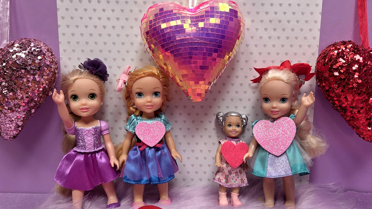 Valentine's Day party ! Elsa & Anna toddlers at Rapunzel - heart toss - cards - Barbie dolls