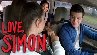 Love, Simon | Good Friends Promo
Nick Robinson, Katherine Langford, Jorge Lendeborg and Alexandra Shipp talk about their friendship.
#LoveSimon Love, Simon | Good Friends Promo