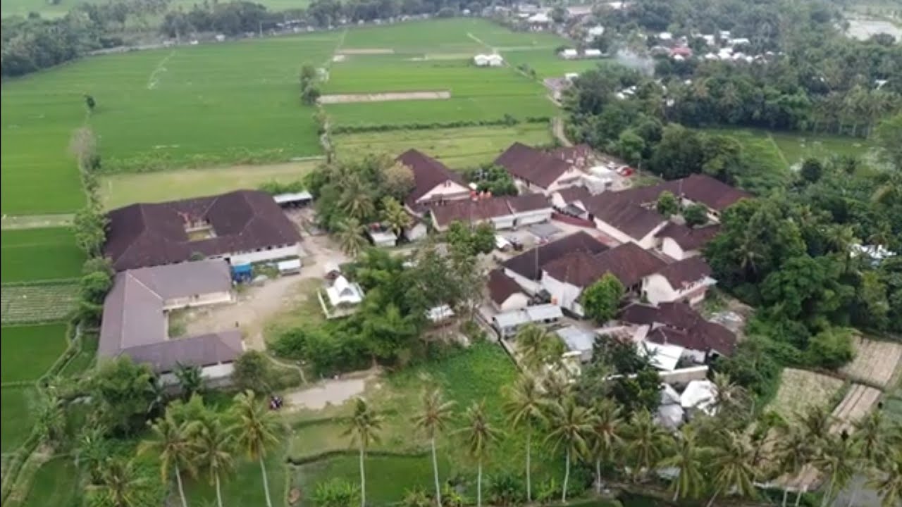 فيديو تعريفي عن معهد أبي ذر الغفاري - لومبوك، أندونيسيا -