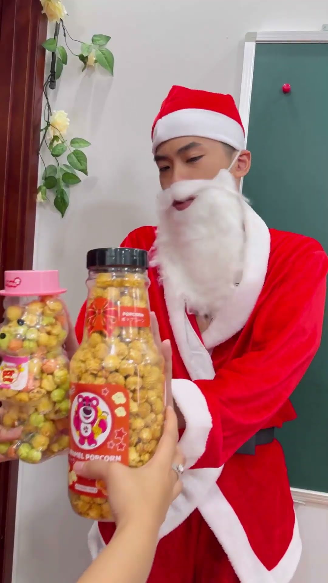 SH - Bắp rang bơ và rau củ || Popcorn and vegetables by Santa #shorts
