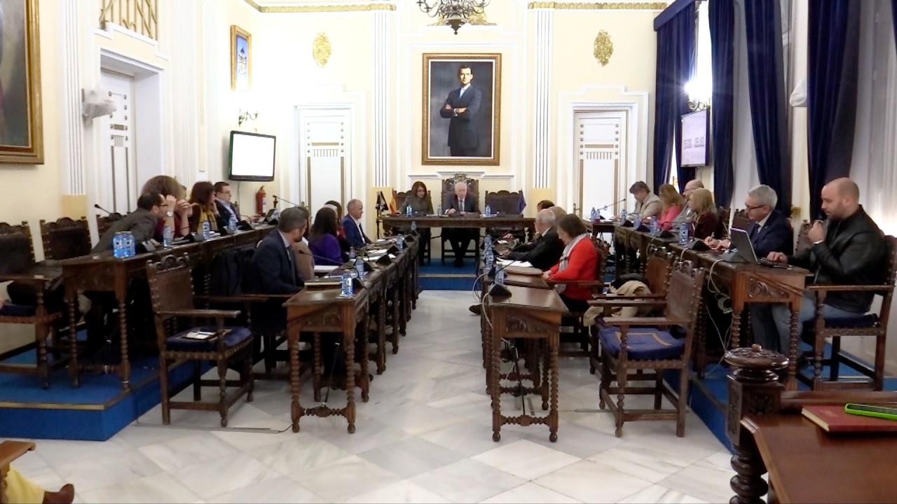 La Asamblea abre la puerta a la dedicación parcial de presidente y consejeros