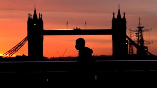 UK surpasses 60,000 COVID-19 deaths ahead of vaccine rollout
