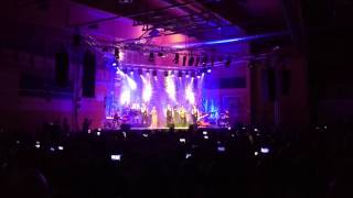 Video thumbnail of "Nina Pušlar in Modrijani - Mia (live)"