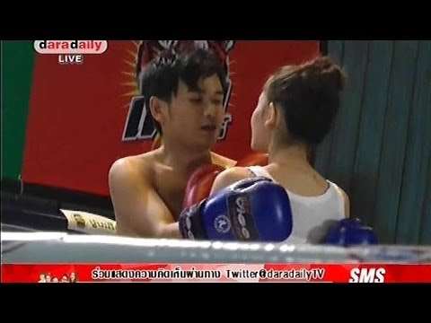 เปิดกองถ่าย ซิทคอม หมัดเด็ดเสียงทอง - Daradaily News ช่วงเช้า (12/12/56)