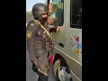 Polisimiz arsax bayrağını silir, erməni də baxır
