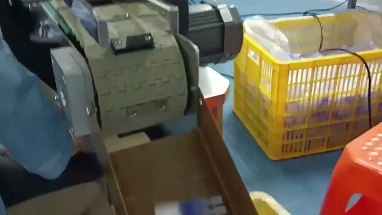 Semi-auto unit dose vial ampoule tube filling sealing labeling machine.