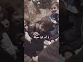 عندما كنا صغارا لم نرى الروح العليلة وما عرفنا الغل يوما ليتنا في قلب طفل كي نرى الدنيا جميلة