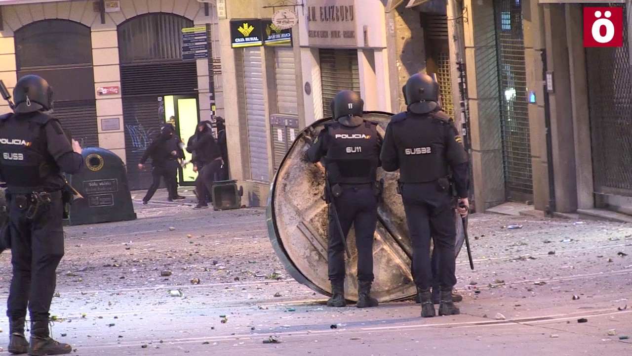 Istilu larriak Iruñean Errepresioari Autodefentsa manifestazioan