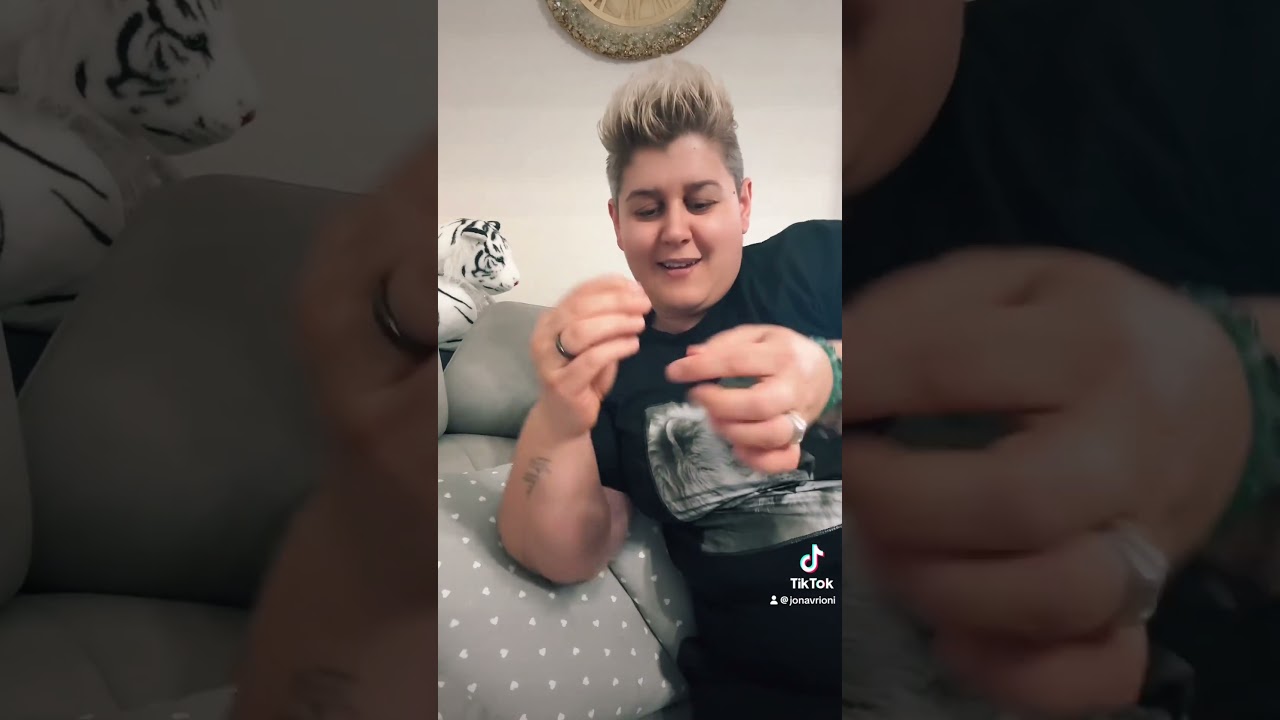 Mami dhe gjilpera🤝😂