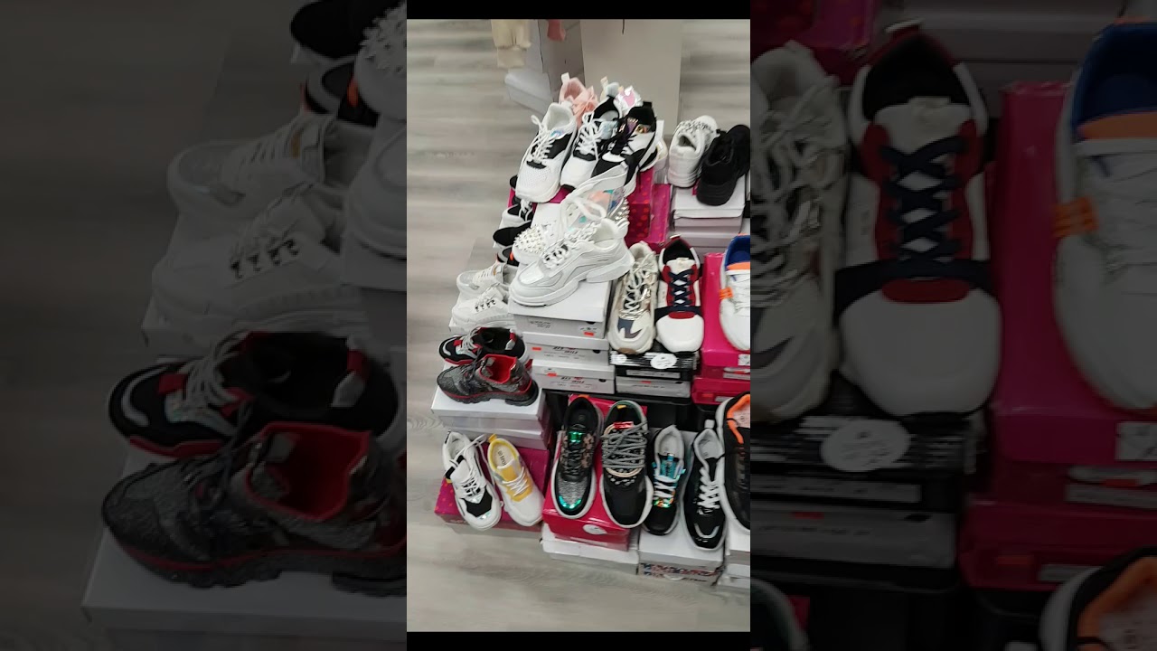 Dabro - Юность pasivaiksciojimas Shopping with Laura