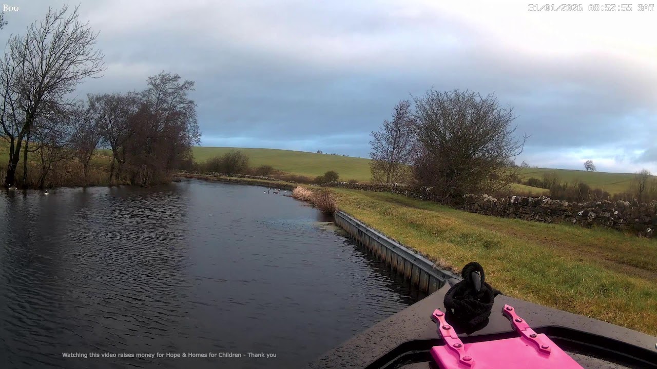 Slow TV: Narrowboating on the Leeds and Liverpool Canal (Relaxing Views)