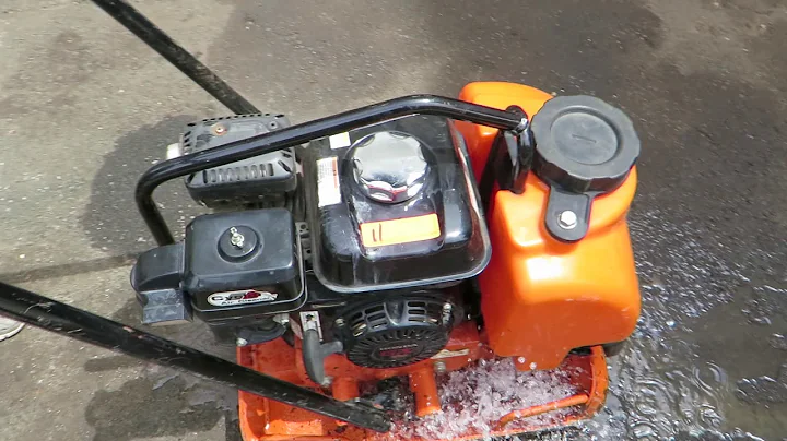 Lot 11 Hawaiian Rent All Tools Equipment Auction Multiquip Mikasa MVC-82VHW Plate Compactor