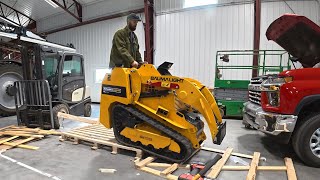 It’s a Skid Steer in a Box! | Baumalight mini skid 