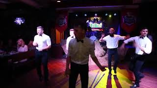 Famous Ballet - Танец Официантов